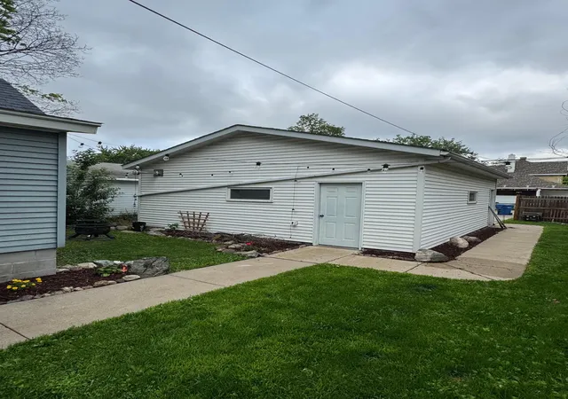 Homes for sale in Saint Cloud, MN | 720 10th Ave N, Saint Cloud, MN 56303 | MLS# 7098453