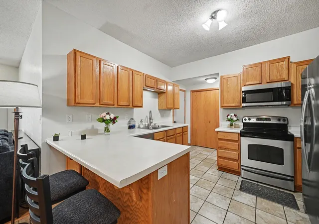 4th image of 1106 Crystal Pl W, Chaska, MN 55318 | MLS# 7098462