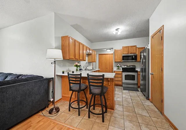 5th image of 1106 Crystal Pl W, Chaska, MN 55318 | MLS# 7098462