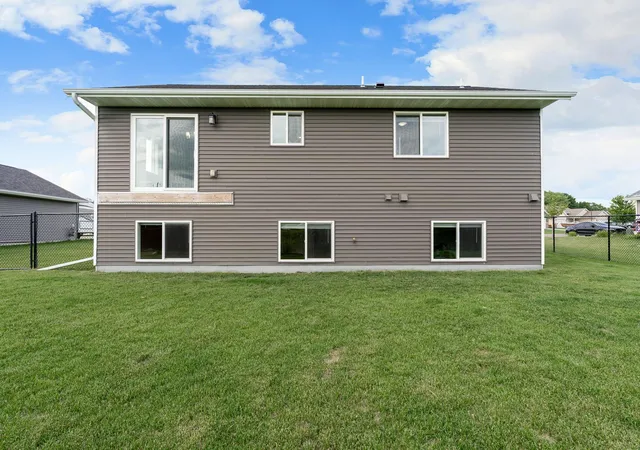 36th image of 805 El Dorado St Se, Owatonna, MN 55060 | MLS# 7098470