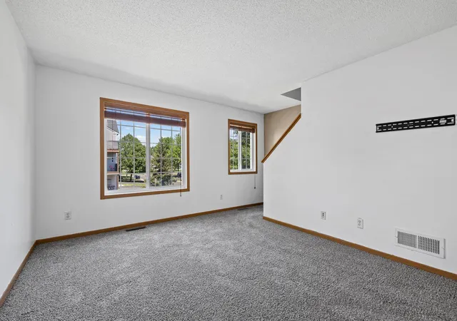 Photo 3 of Single family home for sale at 15537 Foghorn Ln #45, Saint Paul, MN 55124 | MLS# 7098476 | Listing updated on 2026-08-28