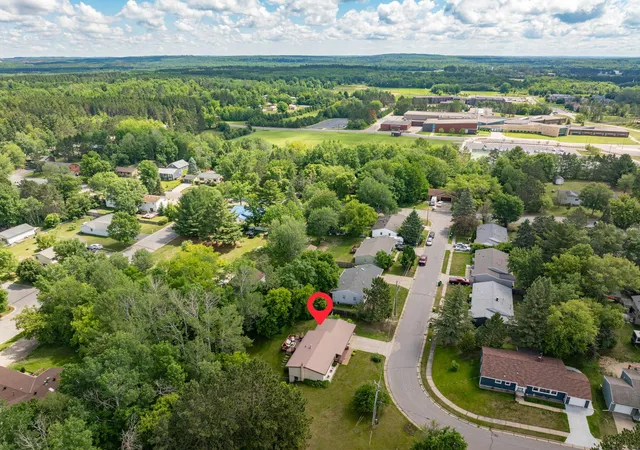 Homes for sale in Grand Rapids, MN | 715 Allen Dr, Grand Rapids, MN 55744 | MLS# 7098504