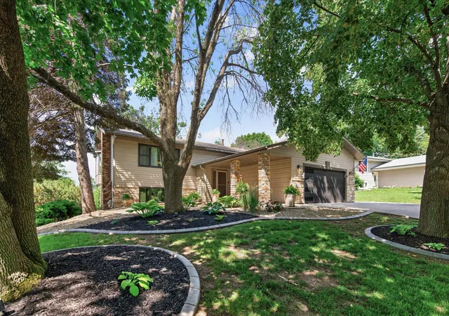 Photo 3 of Single family home for sale at 15601 Highland Ave Nw, Prior Lake, MN 55372 | MLS# 7098513 | Listing updated on 2026-08-13