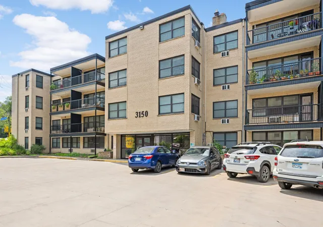 Homes for sale in Minneapolis, MN | 3150 Excelsior Blvd #204, Minneapolis, MN 55416 | MLS# 7098514