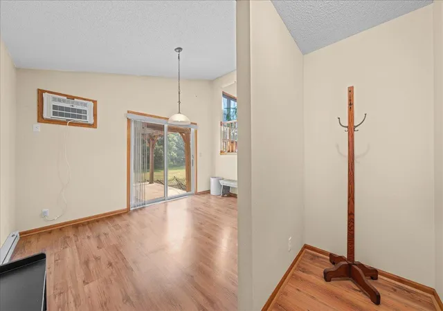 5th image of 1041 River Dr, River Falls, WI 54022 | MLS# 7098537