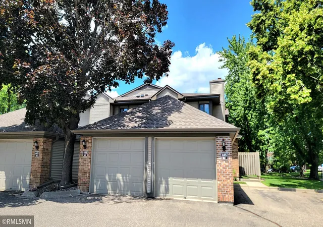 2nd image of 445 Shelard Pkwy #101, Saint Louis Park, MN 55426 | MLS# 7098560