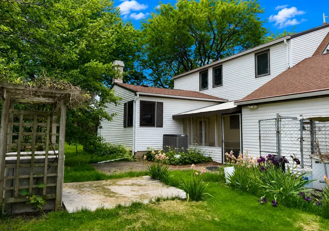 4th image of 940 Victoria St, Fairmont, MN 56031 | MLS# 7098573