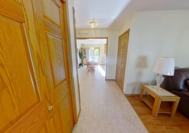 Photo 2 of Single family home for sale at 401 S Bruce St, Marshall, MN 56258 | MLS# 7098574 | Listing updated on 2026-08-18