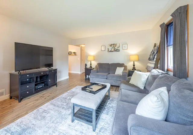 3rd image of 20 Lenox St, Winona, MN 55987 | MLS# 7098601