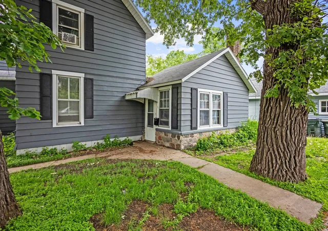 Homes for sale in Alexandria, MN | 321 6Th Ave E, Alexandria, MN 56308 | MLS# 7098633