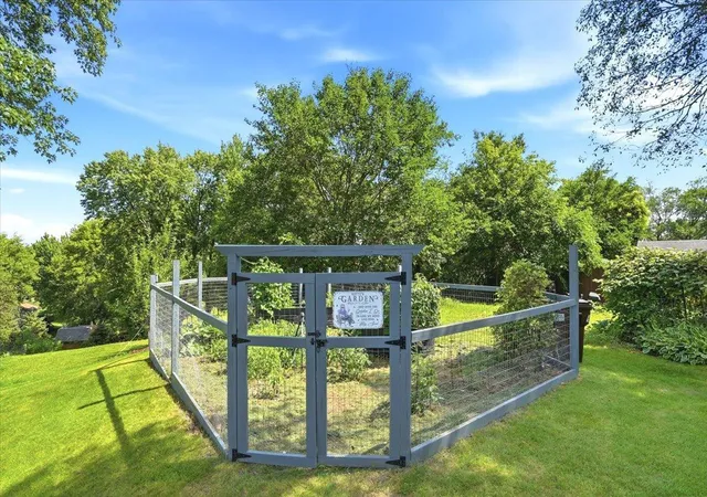 image of 2432 73rd Ct E, Inver Grove Heights, MN 55076 | MLS# 7098665