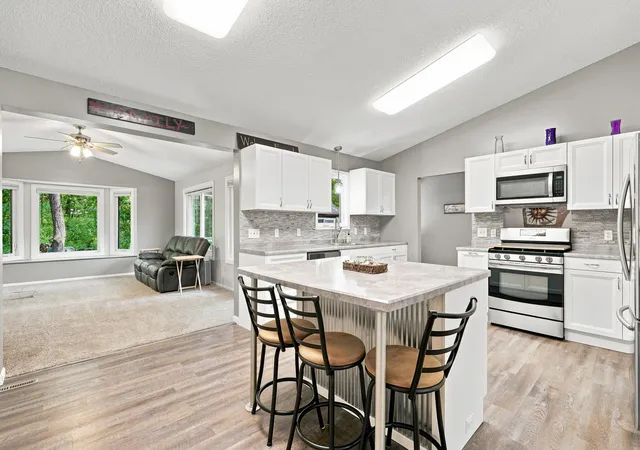 2nd image of 27435 127th St Nw, Zimmerman, MN 55398 | MLS# 7098666