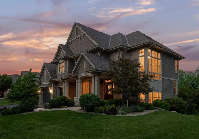 2nd image of 3667 Lerive Wy, Chaska, MN 55318 | MLS# 7098675