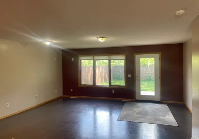 Homes for sale in Albert Lea, MN | 1012-1018 Wealthy St, Albert Lea, MN 56007 | MLS# 7098680