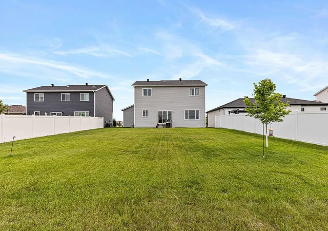4th image of 6363 S 54Th Ave S, Fargo, ND 58104 | MLS# 7098698