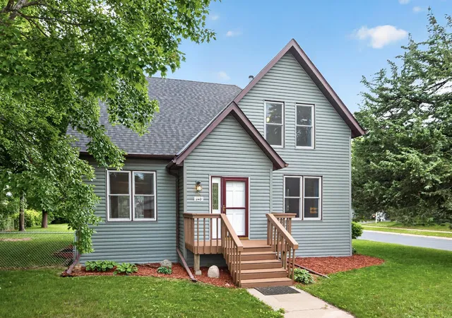 Homes for sale in Cambridge, MN | 543 5th Ave Sw, Cambridge, MN 55008 | MLS# 7098700
