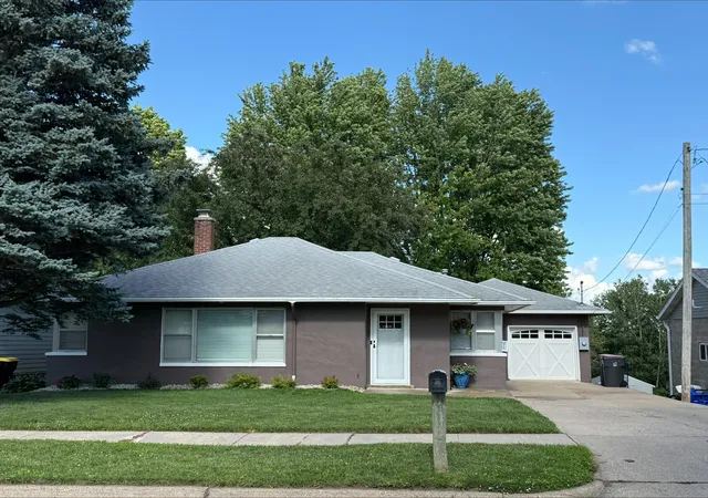 Homes for sale in Plainview, MN | 435 4th St Sw, Plainview, MN 55964 | MLS# 7098704