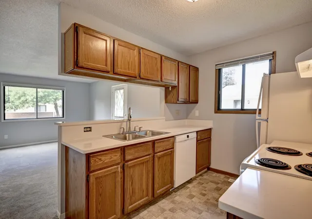 2nd image of 2602 Brookdale Ln, Brooklyn Park, MN 55444 | MLS# 7098706