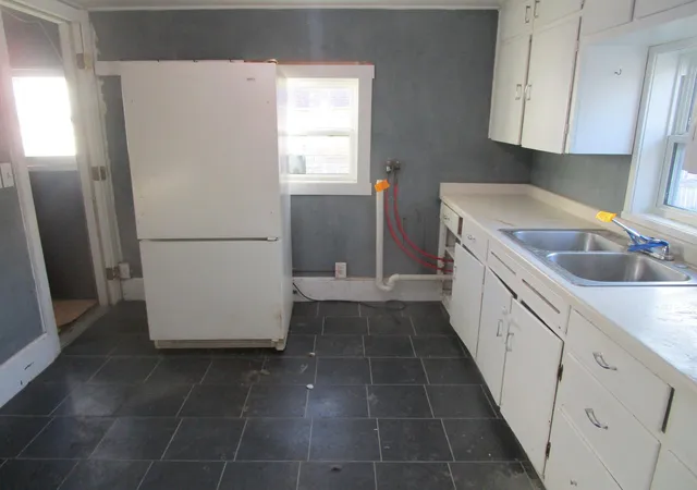 2nd image of 115 E Jefferson St, Spring Valley, MN 55975 | MLS# 7098710
