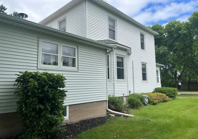 3rd image of 408 1St Ave Sw, Hankinson, ND 58041 | MLS# 7098722