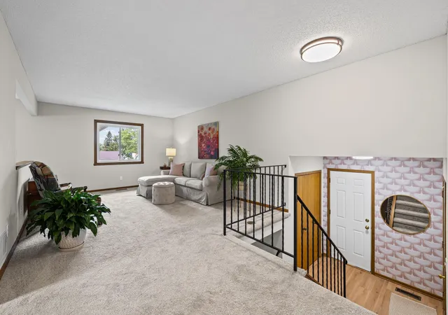 3rd image of 3021 Mary Ct, Saint Paul, MN 55109 | MLS# 7098758