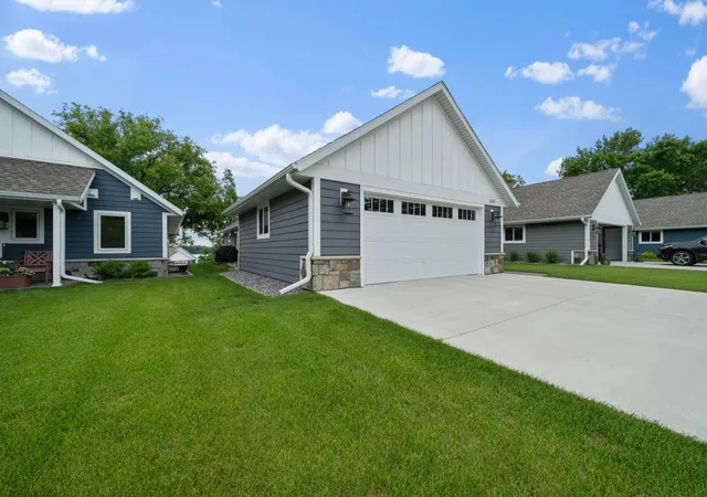 Photo 4 of Single family home for sale at 1515 Geneva Rd NE, Alexandria, MN 56308 | MLS# 7098759 | Listing updated on 2026-10-06