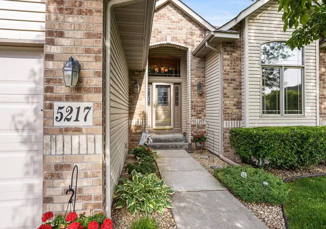 3rd image of 5217 107Th Ave N, Brooklyn Park, MN 55443 | MLS# 7098771