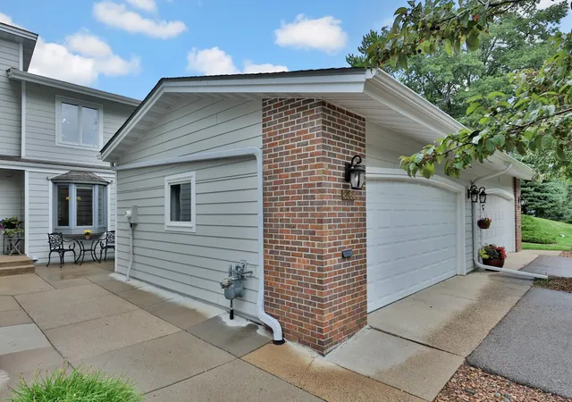 Photo 2 of Single family home for sale at 8264 Kingslee Rd, Minneapolis, MN 55438 | MLS# 7098775 | Listing updated on 2026-10-08
