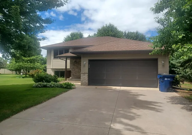 Homes for sale in Saint Cloud, MN | 39 Fairfield Ln, Saint Cloud, MN 56303 | MLS# 7098799