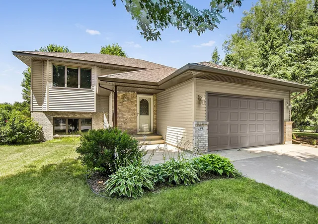 1st image of 39 Fairfield Ln, Saint Cloud, MN 56303 | MLS# 7098799