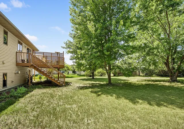 3rd image of 39 Fairfield Ln, Saint Cloud, MN 56303 | MLS# 7098799