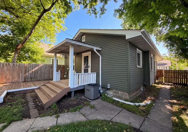 Homes for sale in Minneapolis, MN | 2715 Irving Ave N, Minneapolis, MN 55411 | MLS# 7098810