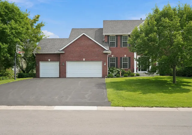 Photo 2 of Sale Pending at 10196 Stony Crk Dr, Saint Paul, MN 55129 | MLS# 7098836 | Listing updated on 2026-08-04