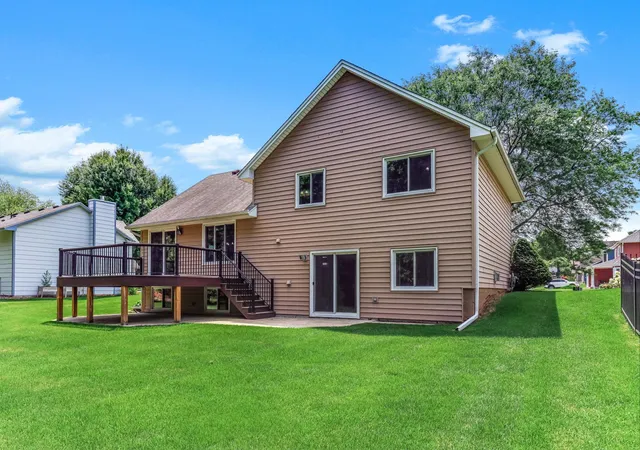 Homes for sale in Eagan, MN | 1447 Cutters Ln, Eagan, MN 55122 | MLS# 7098843