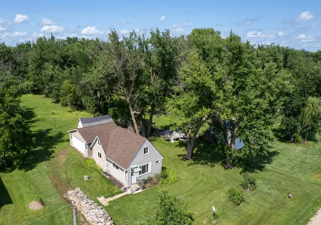 2nd image of 1303 28th Ave Ne, Austin, MN 55912 | MLS# 7098849