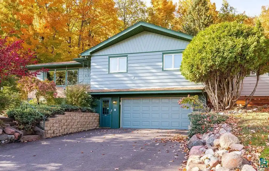Photo 1 of Single family home for sale at 615 Snively Rd, Duluth, MN 55803 | MLS# 7098869 | Listing updated on 2026-10-15