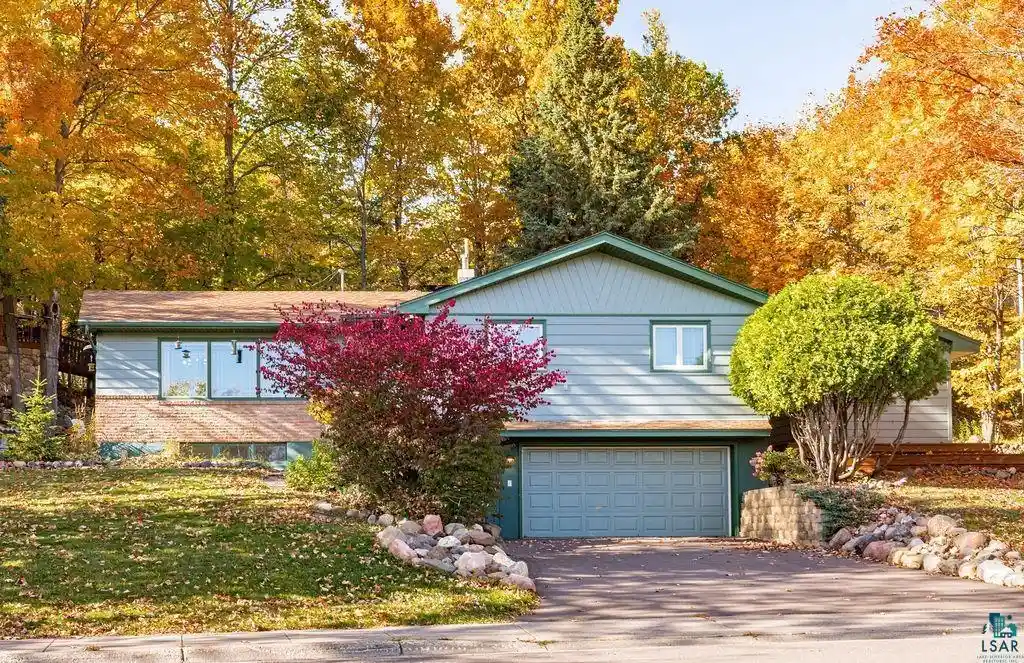 Photo 3 of Single family home for sale at 615 Snively Rd, Duluth, MN 55803 | MLS# 7098869 | Listing updated on 2026-10-15