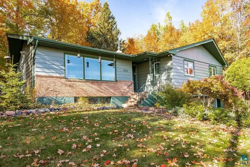 Photo 4 of Single family home for sale at 615 Snively Rd, Duluth, MN 55803 | MLS# 7098869 | Listing updated on 2026-10-15