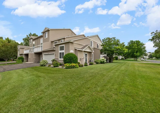 1st image of 6610 Peony Ln N #6610B, Maple Grove, MN 55311 | MLS# 7098888