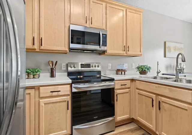 4th image of 6610 Peony Ln N #6610B, Maple Grove, MN 55311 | MLS# 7098888