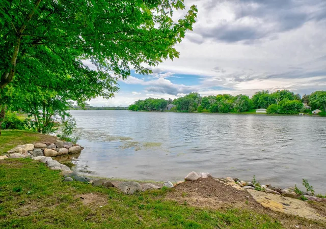 Homes for sale in Oakdale, MN | 520 Glenbrook Ave N, Oakdale, MN 55128 | MLS# 7098927