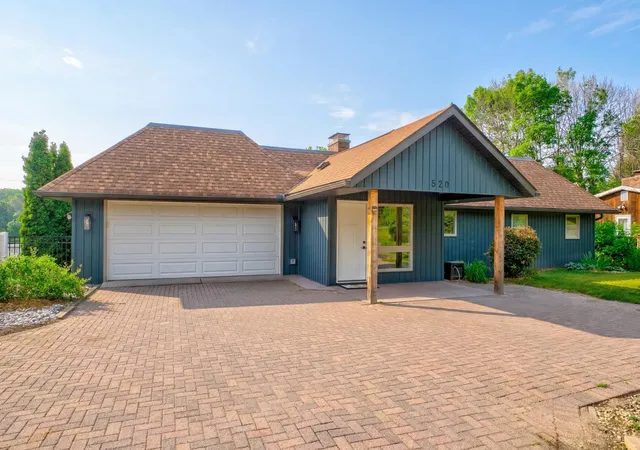 Homes for sale in Oakdale, MN | 520 Glenbrook Ave N, Oakdale, MN 55128 | MLS# 7098927