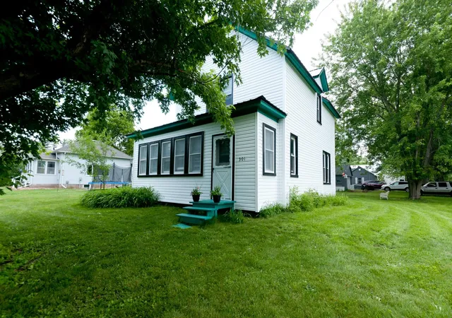 5th image of 301 N 10Th St, Cameron, WI 54822 | MLS# 7098930