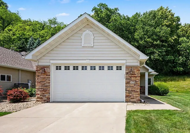 2nd image of 3476 Briarview Ct, Red Wing, MN 55066 | MLS# 7098934