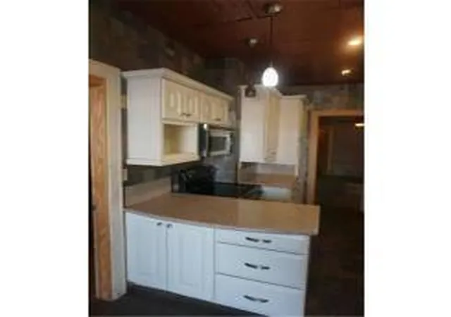 Photo 3 of Multi family home for sale at 520 S 2nd Street, Mankato, MN 56001 | MLS# 7098936 | Listing updated on 2026-08-28