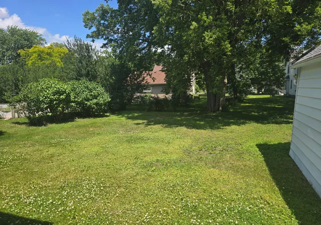 4th image of 401 Willow St, Fairmont, MN 56031 | MLS# 7098979