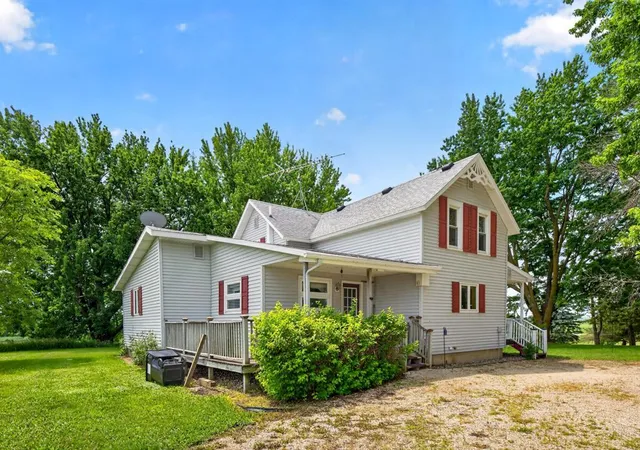 2nd image of 73584 260th Ave, Hayfield, MN 55940 | MLS# 7098983