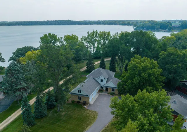 Homes for sale in Madison Lake, MN | 6206 Shamrock Dr, Madison Lake, MN 56063 | MLS# 7099004