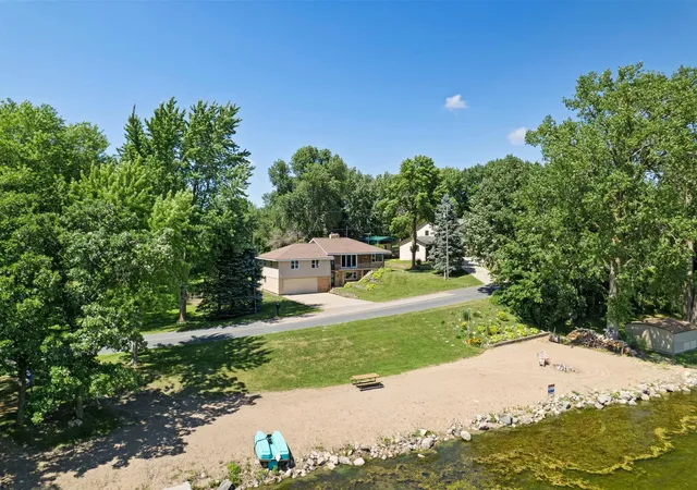 Photo 1 of Single family home for sale at 11040 N Shore Rd, Waconia, MN 55387 | MLS# 7099048 | Listing updated on 2026-08-11