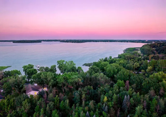 Photo 4 of Single family home for sale at 11040 N Shore Rd, Waconia, MN 55387 | MLS# 7099048 | Listing updated on 2026-10-07